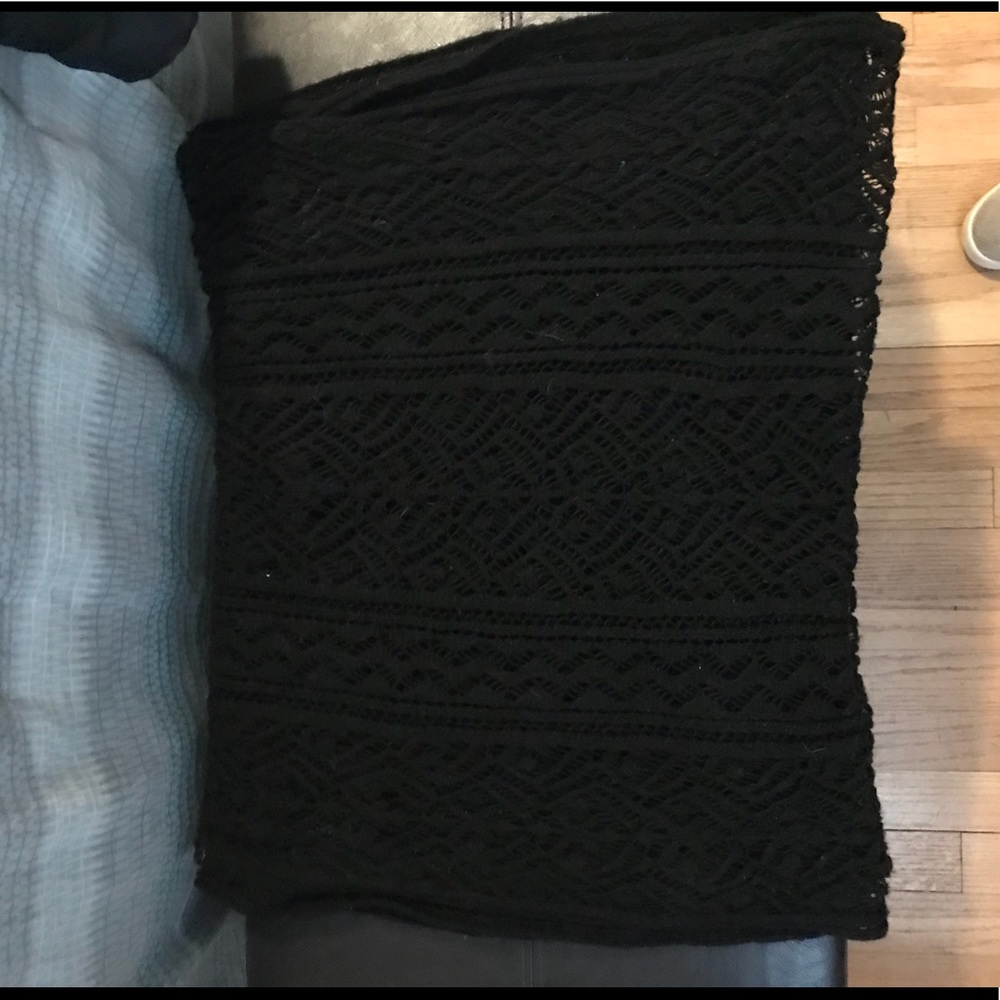 Black infinity scarf